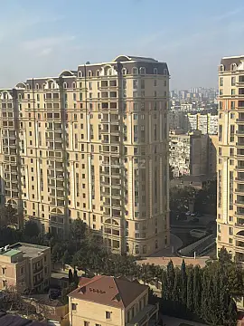 Satılır 3 otaqlı mənzil 128 m²