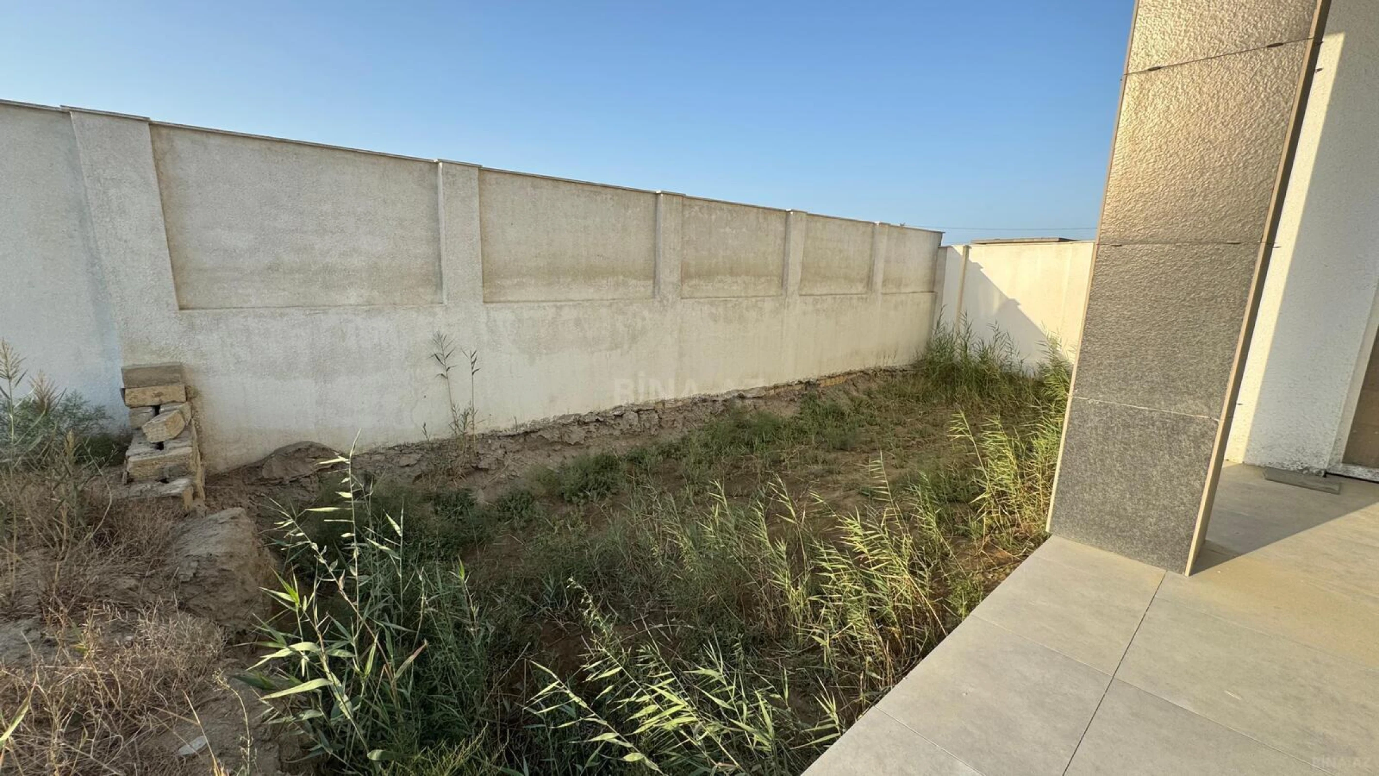 Satılır 5 otaqlı həyət evi 200 m²