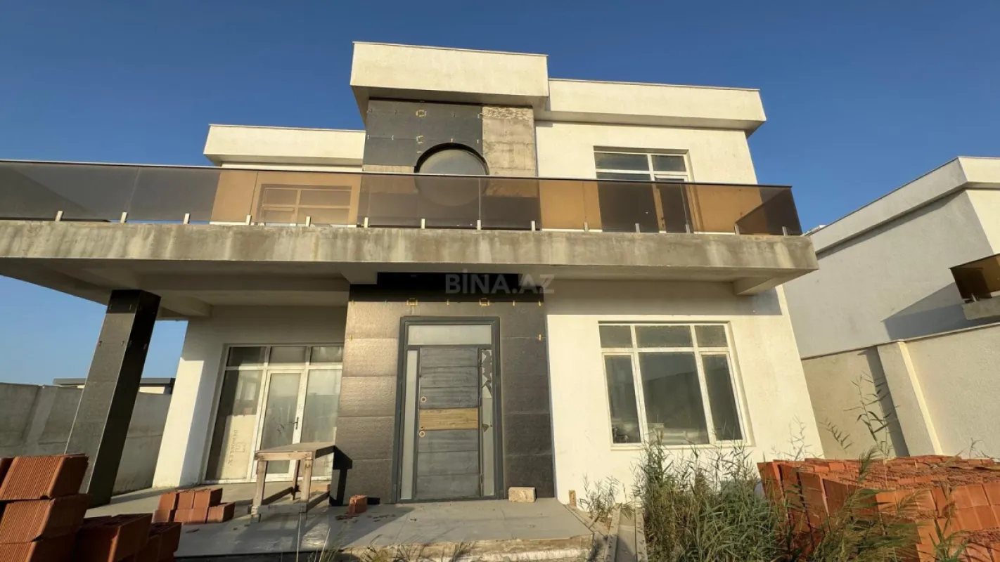 Satılır 5 otaqlı həyət evi 200 m²