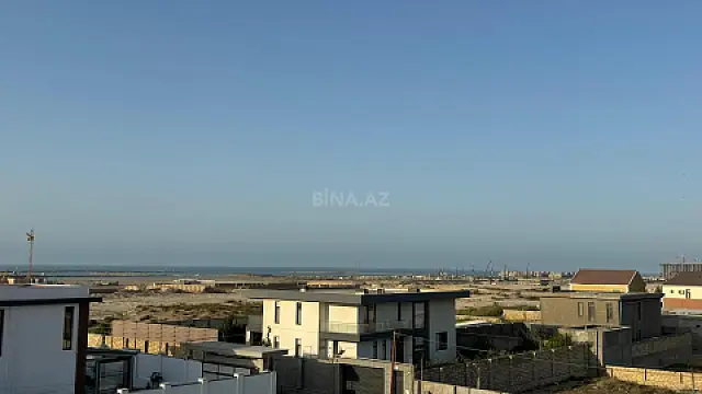 Satılır 5 otaqlı həyət evi 200 m²