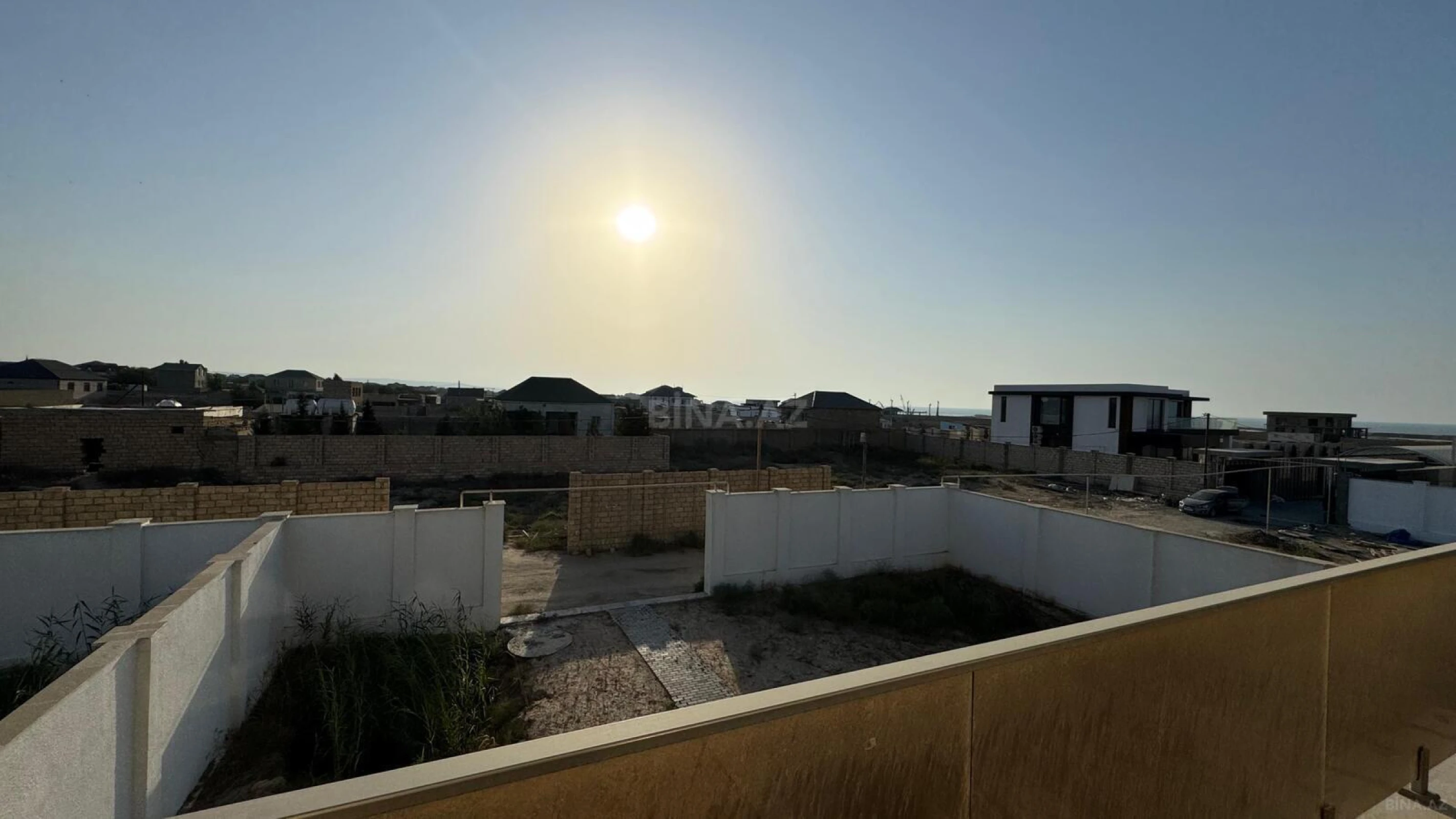 Satılır 5 otaqlı həyət evi 200 m²