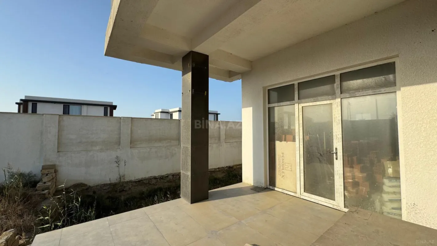 Satılır 5 otaqlı həyət evi 200 m²