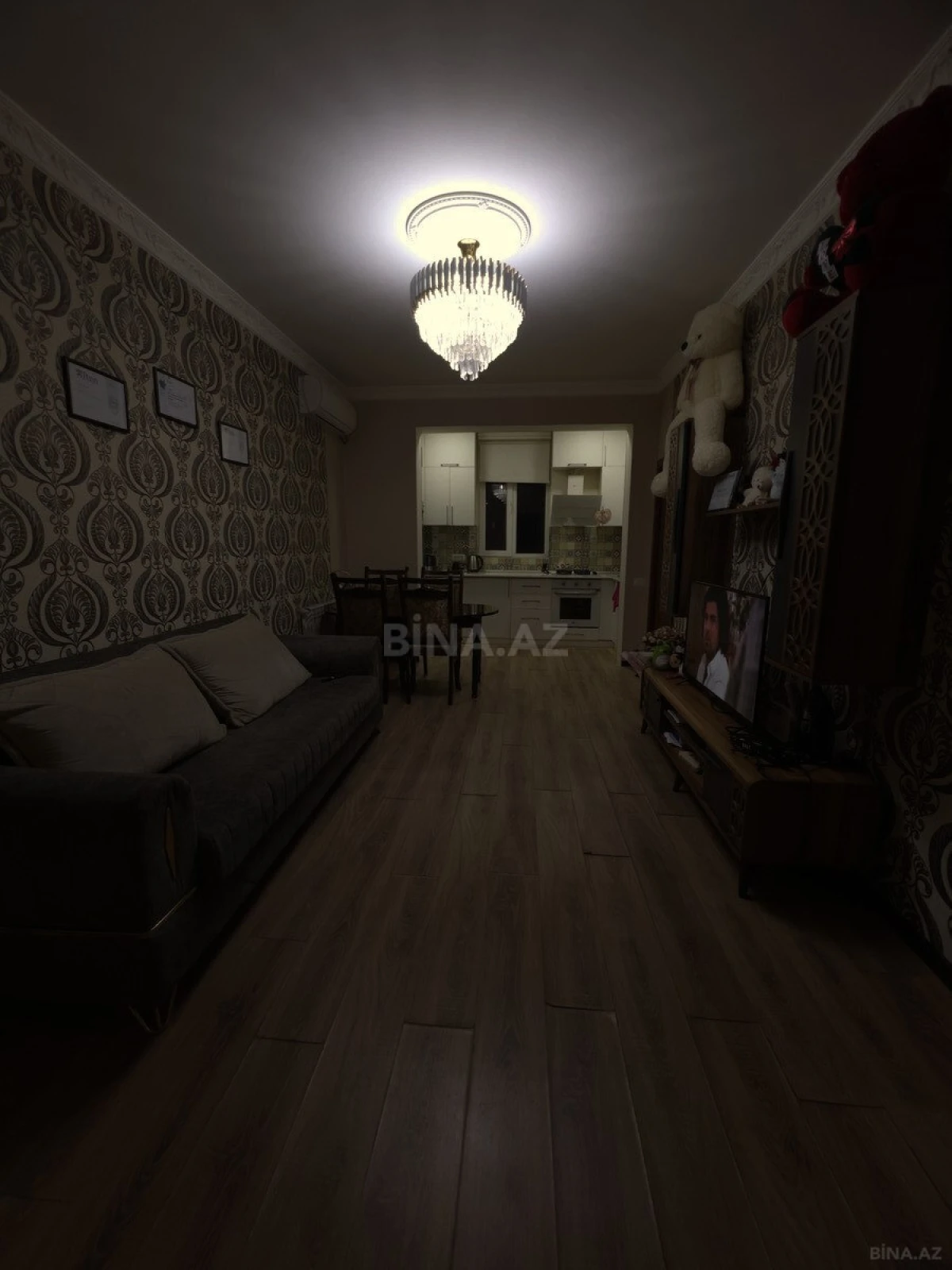 Kirayə verilir 2 otaqlı mənzil 80 m²