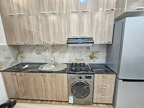 Satılır 1 otaqlı mənzil 38 m²