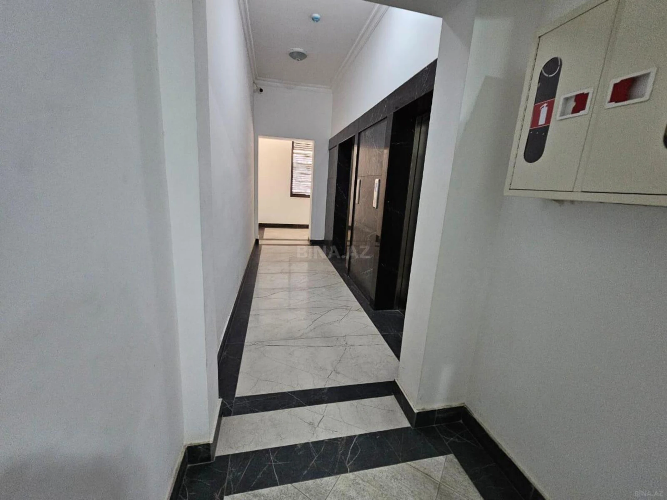Satılır 1 otaqlı mənzil 38 m²