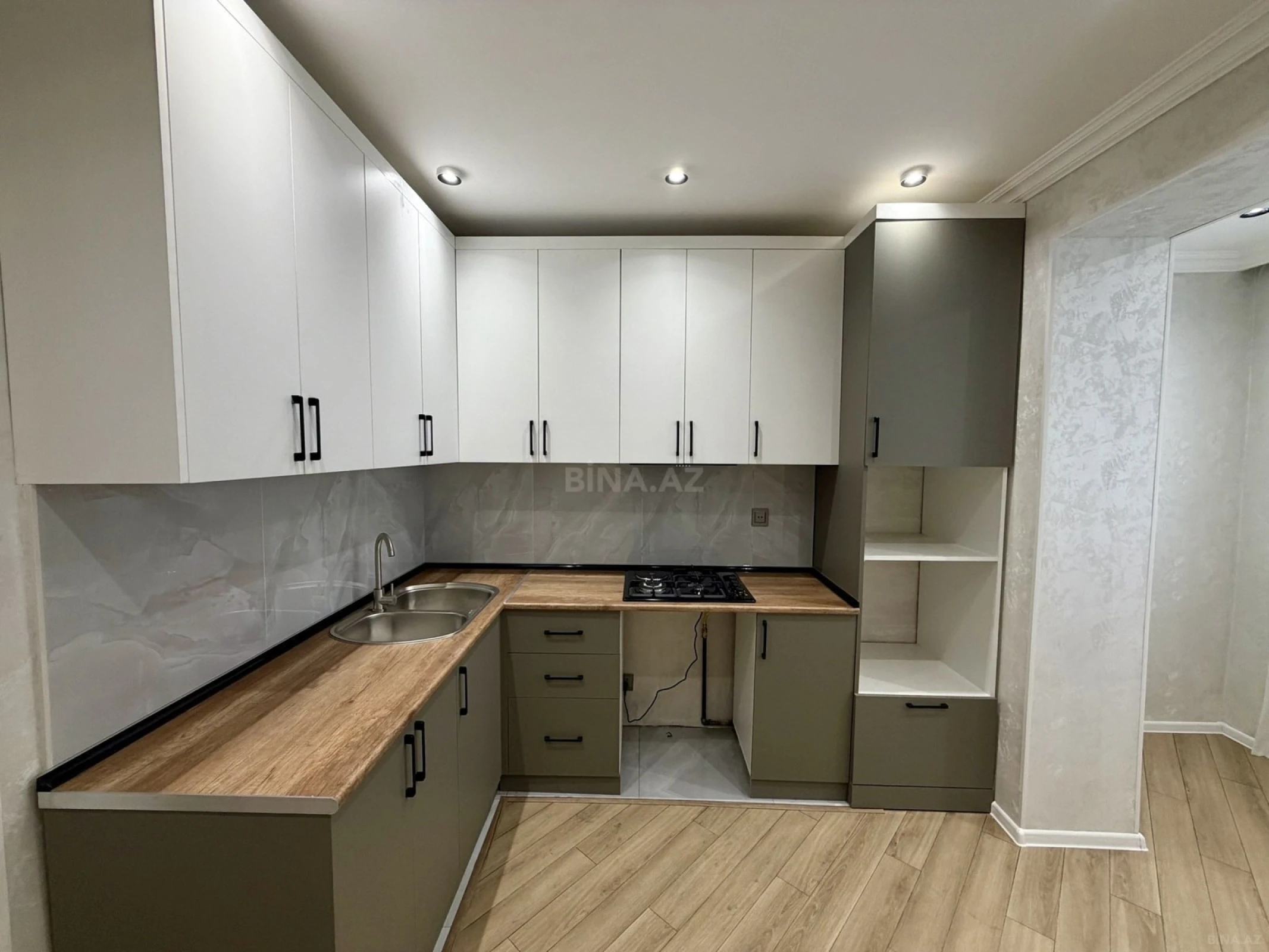 Satılır 3 otaqlı mənzil 65 m²