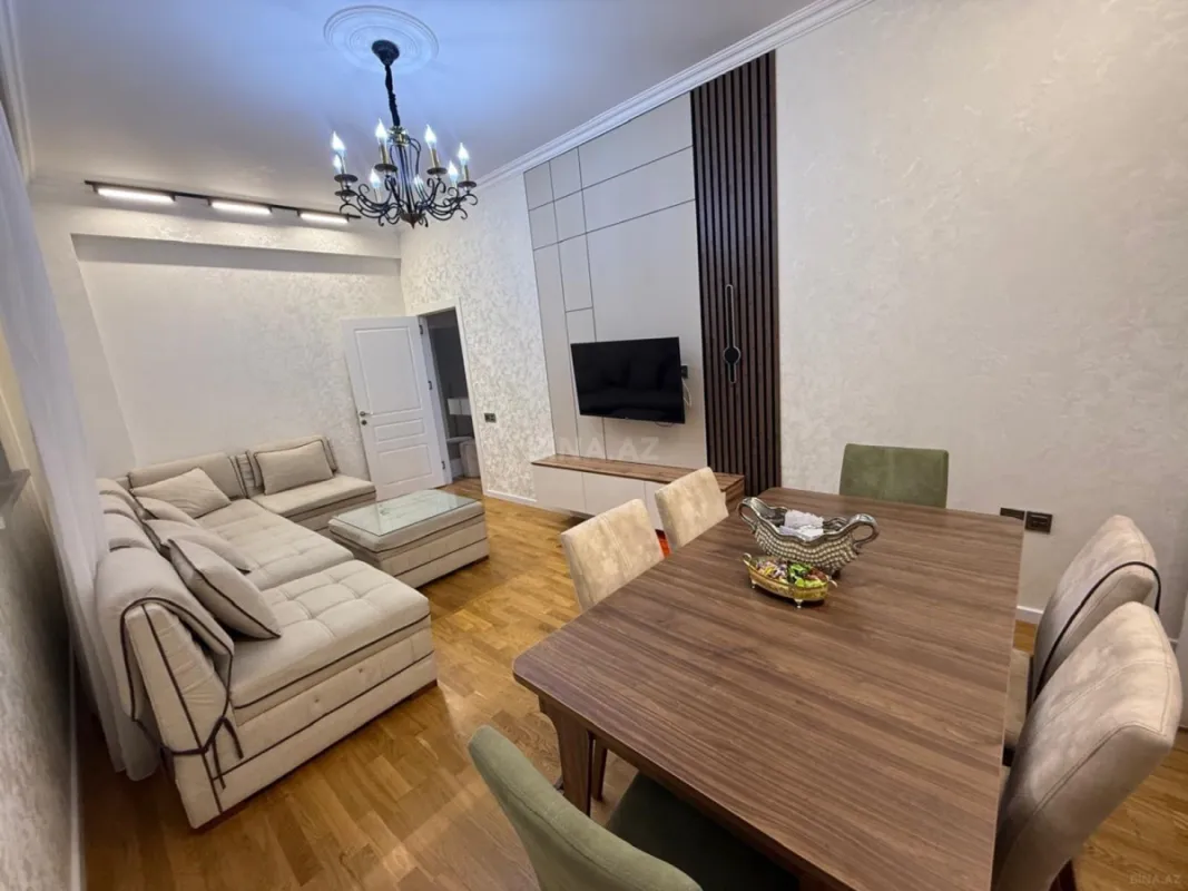 Satılır 2 otaqlı mənzil 62 m²