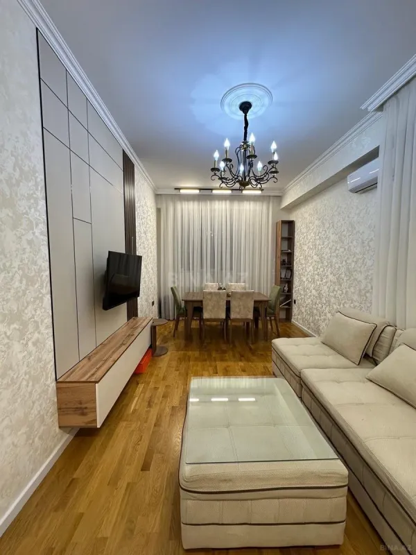 Satılır 2 otaqlı mənzil 62 m²