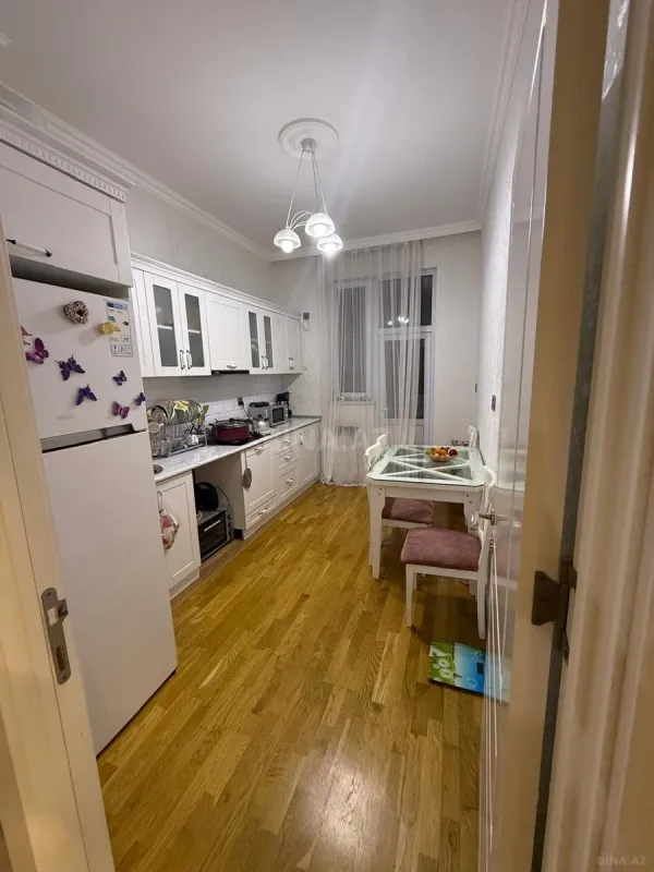 Satılır 2 otaqlı mənzil 62 m²