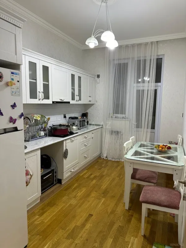 Satılır 2 otaqlı mənzil 62 m²