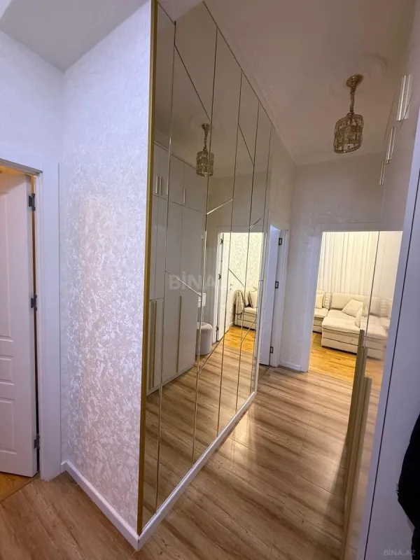 Satılır 2 otaqlı mənzil 62 m²