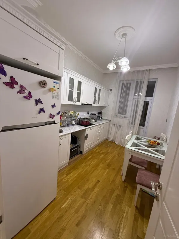 Satılır 2 otaqlı mənzil 62 m²