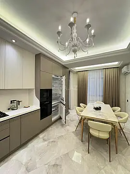 Satılır 3 otaqlı mənzil 134 m²