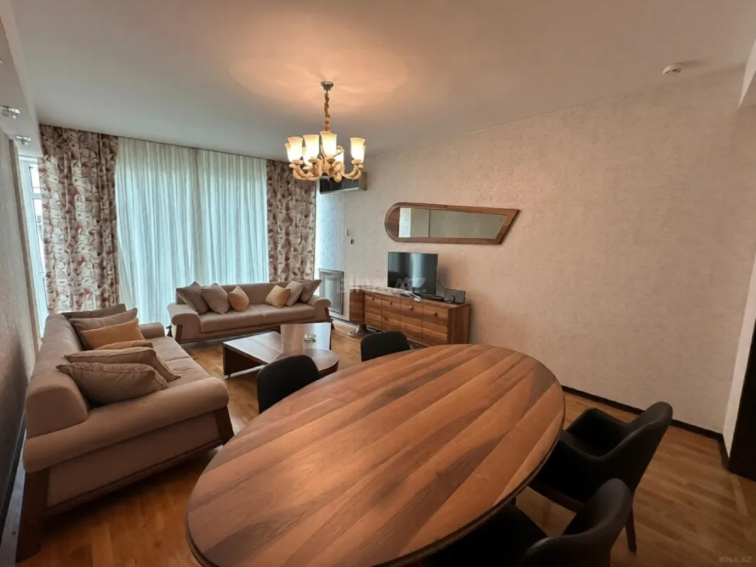 Kirayə verilir 3 otaqlı mənzil 115 m²