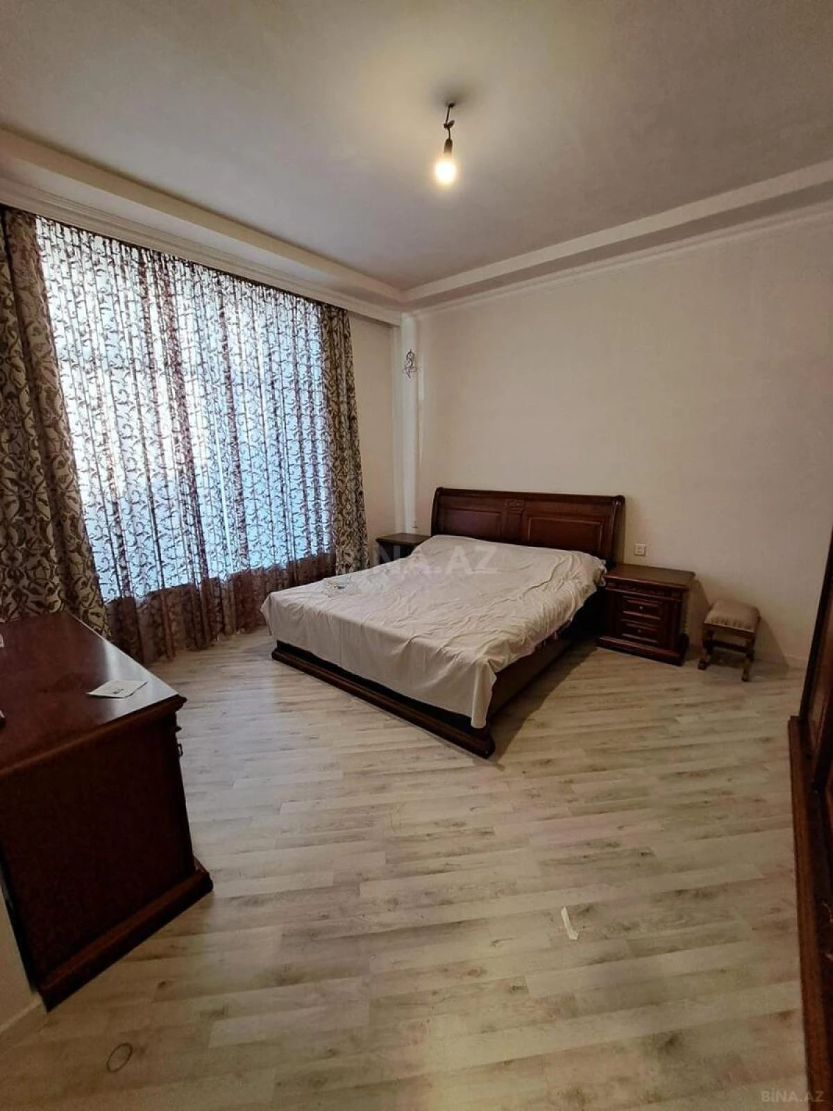Satılır 5 otaqlı həyət evi 253.4 m²