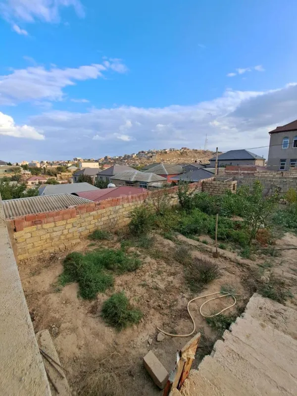 Satılır 5 otaqlı həyət evi 253.4 m²