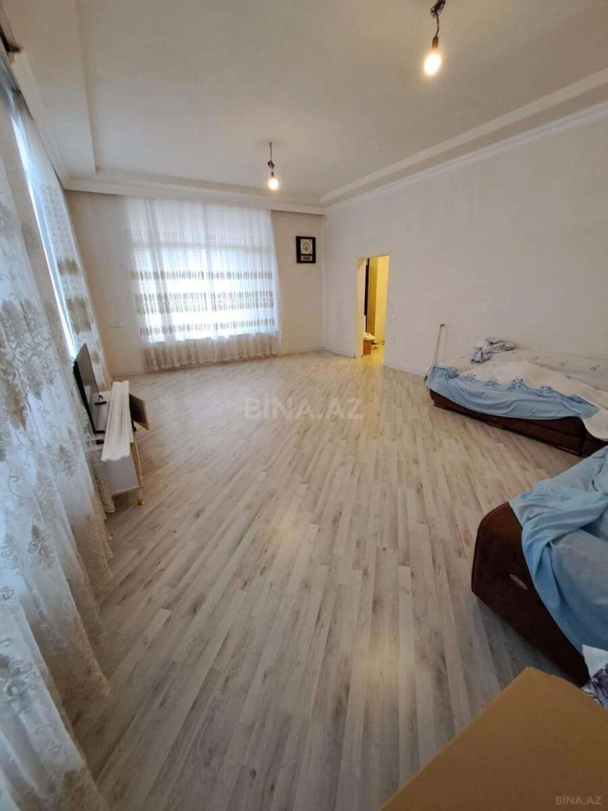 Satılır 5 otaqlı həyət evi 253.4 m²