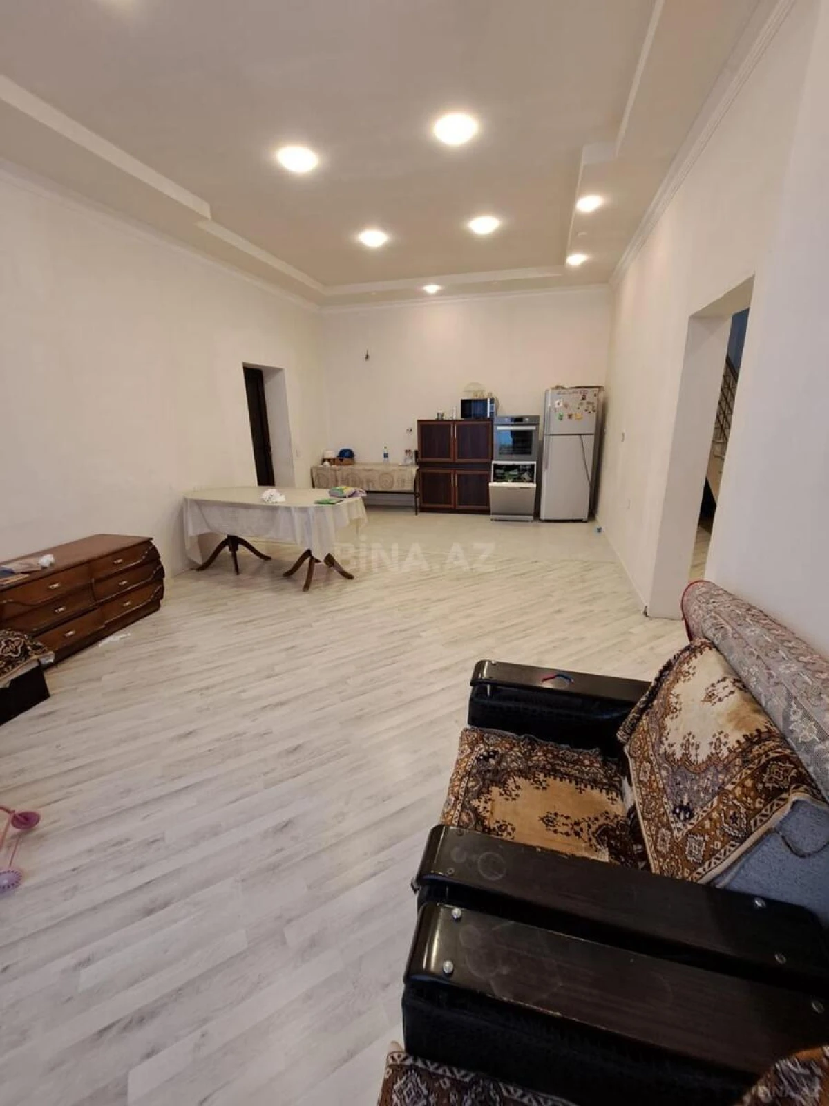 Satılır 5 otaqlı həyət evi 253.4 m²