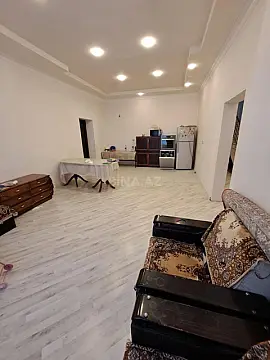 Satılır 5 otaqlı həyət evi 253.4 m²