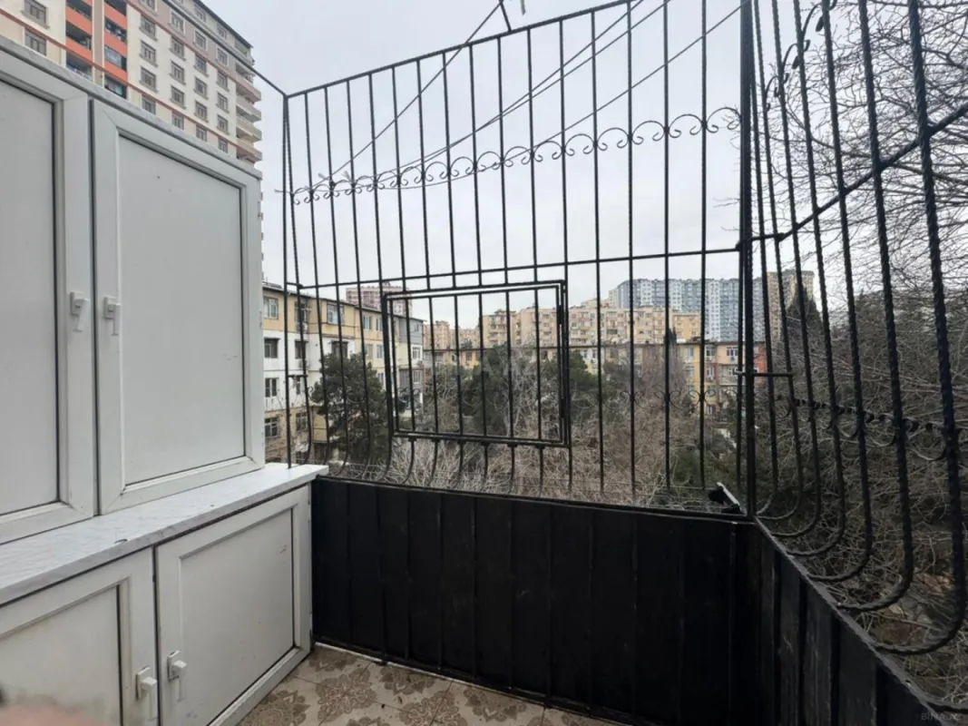 Satılır 2 otaqlı mənzil 55 m²