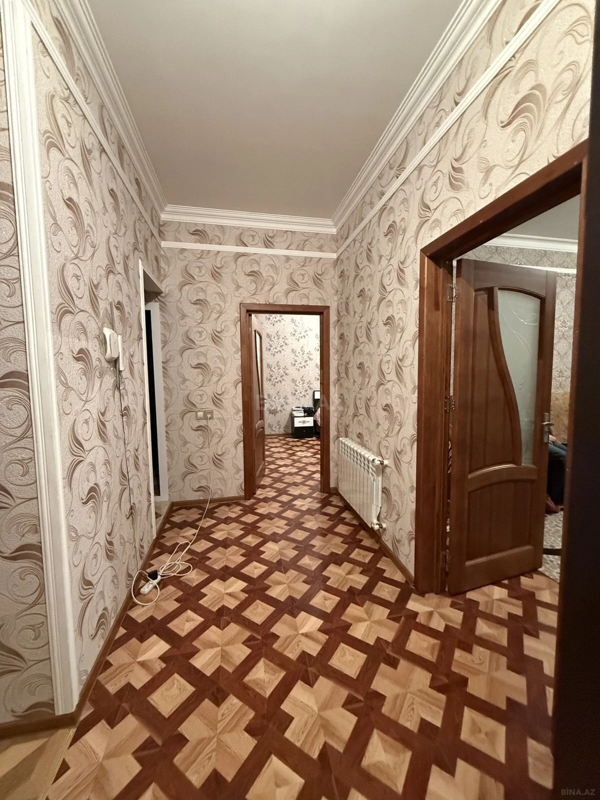 Satılır 2 otaqlı mənzil 75 m²