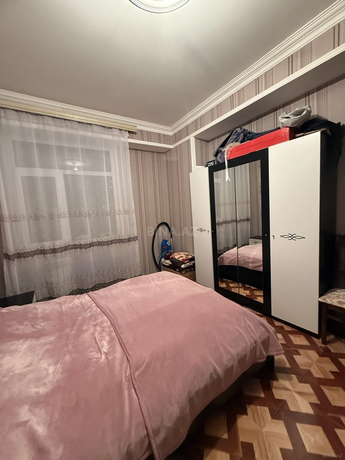 Satılır 2 otaqlı mənzil 75 m²