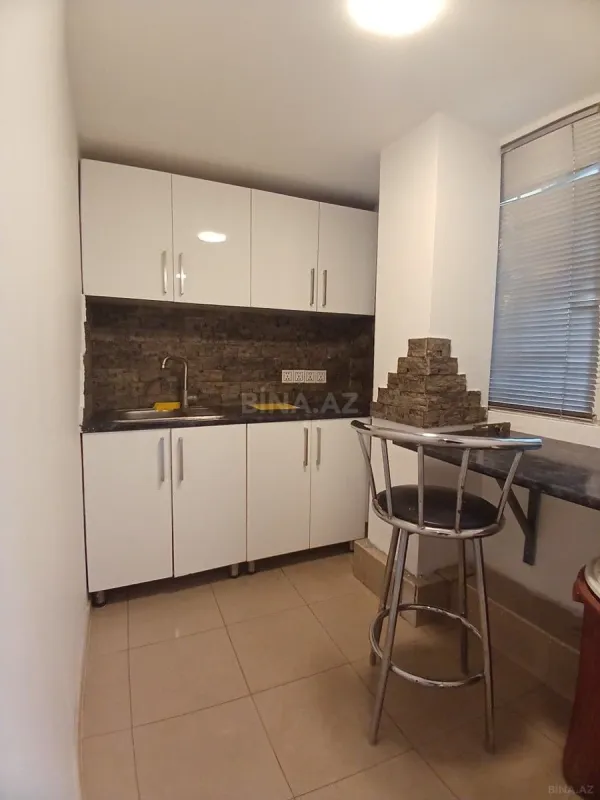 Kirayə verilir 3 otaqlı ofis 60 m²