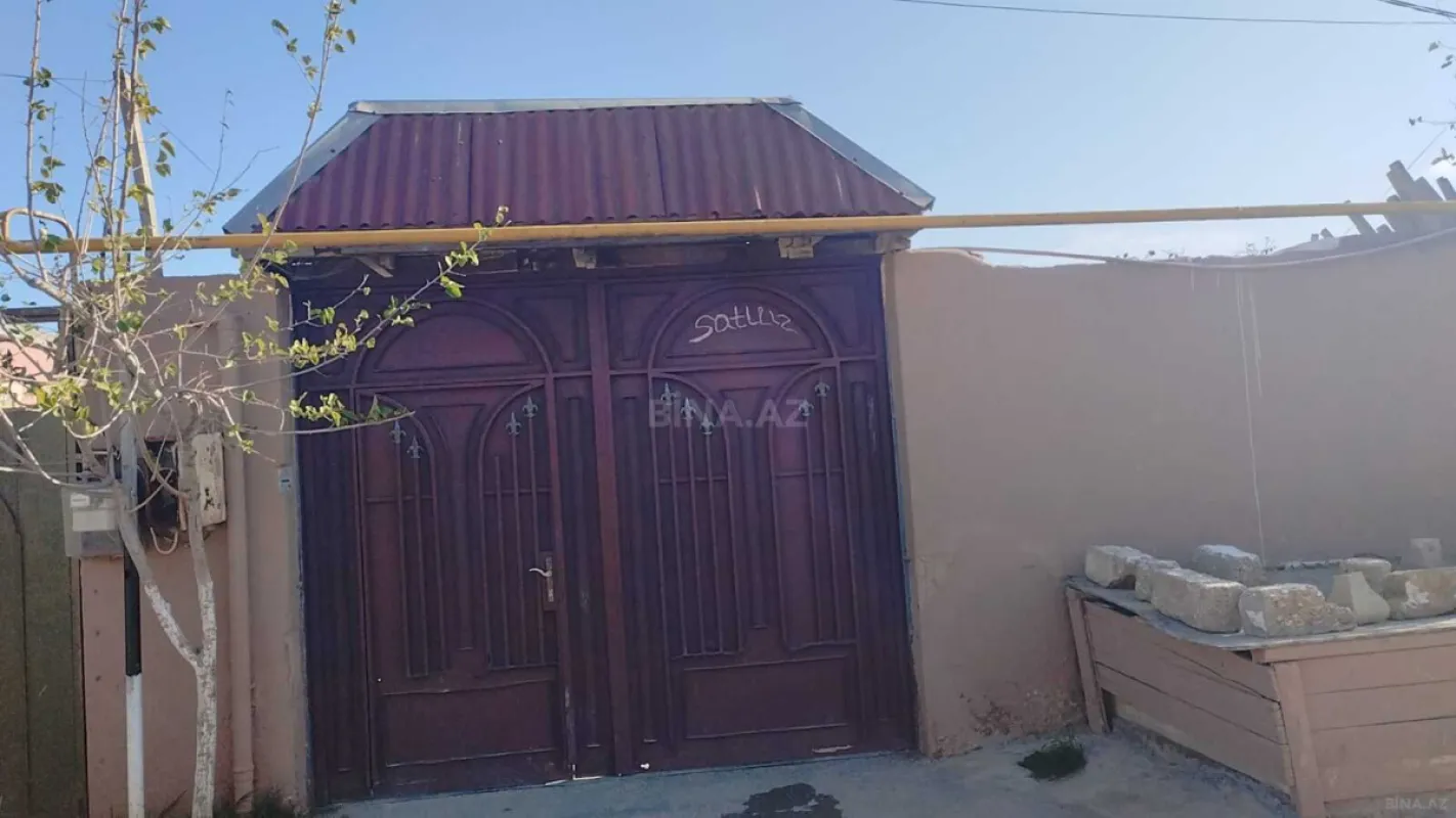 Satılır 4 otaqlı həyət evi 100 m²