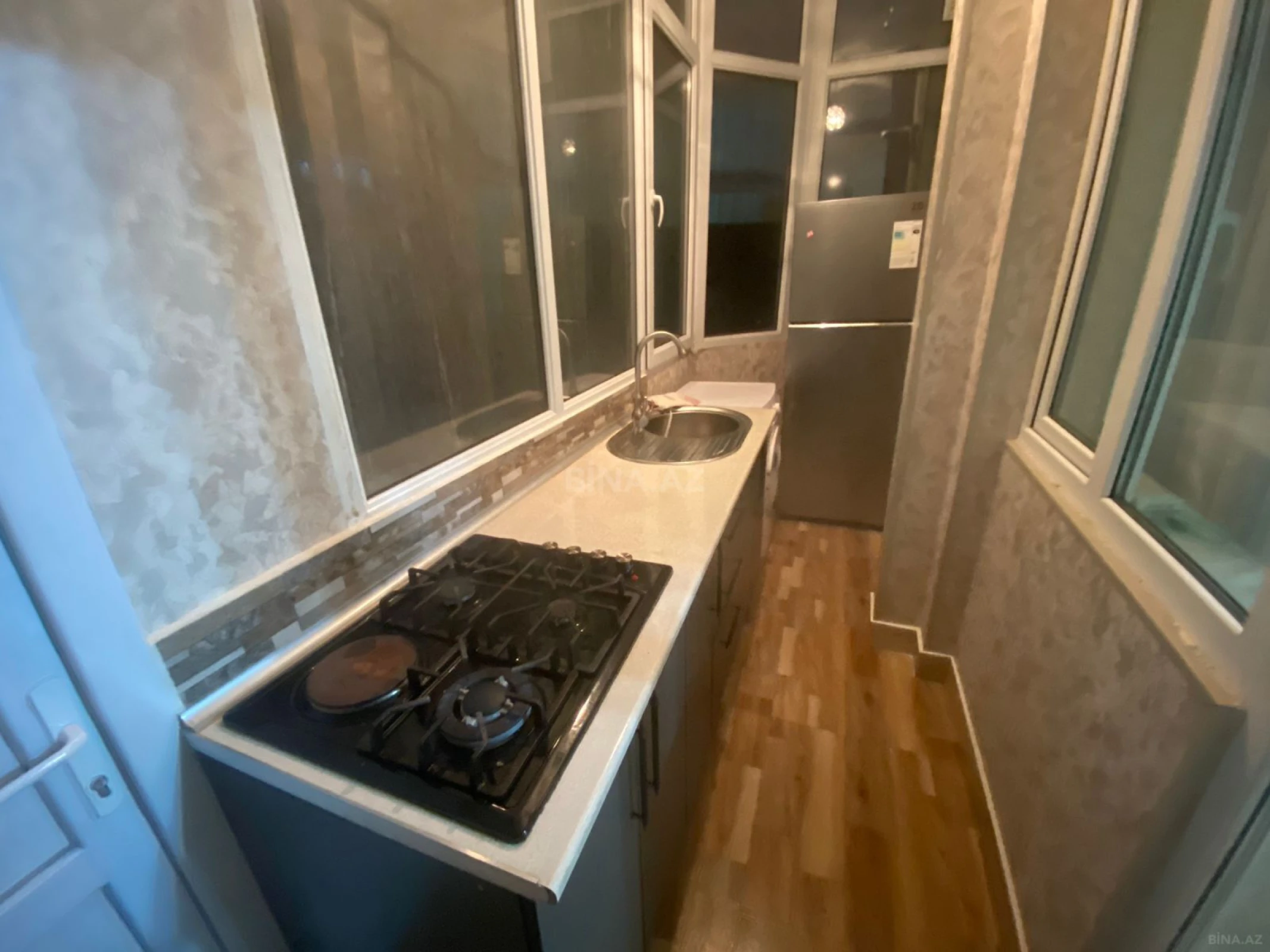 Kirayə verilir 2 otaqlı mənzil 50 m²