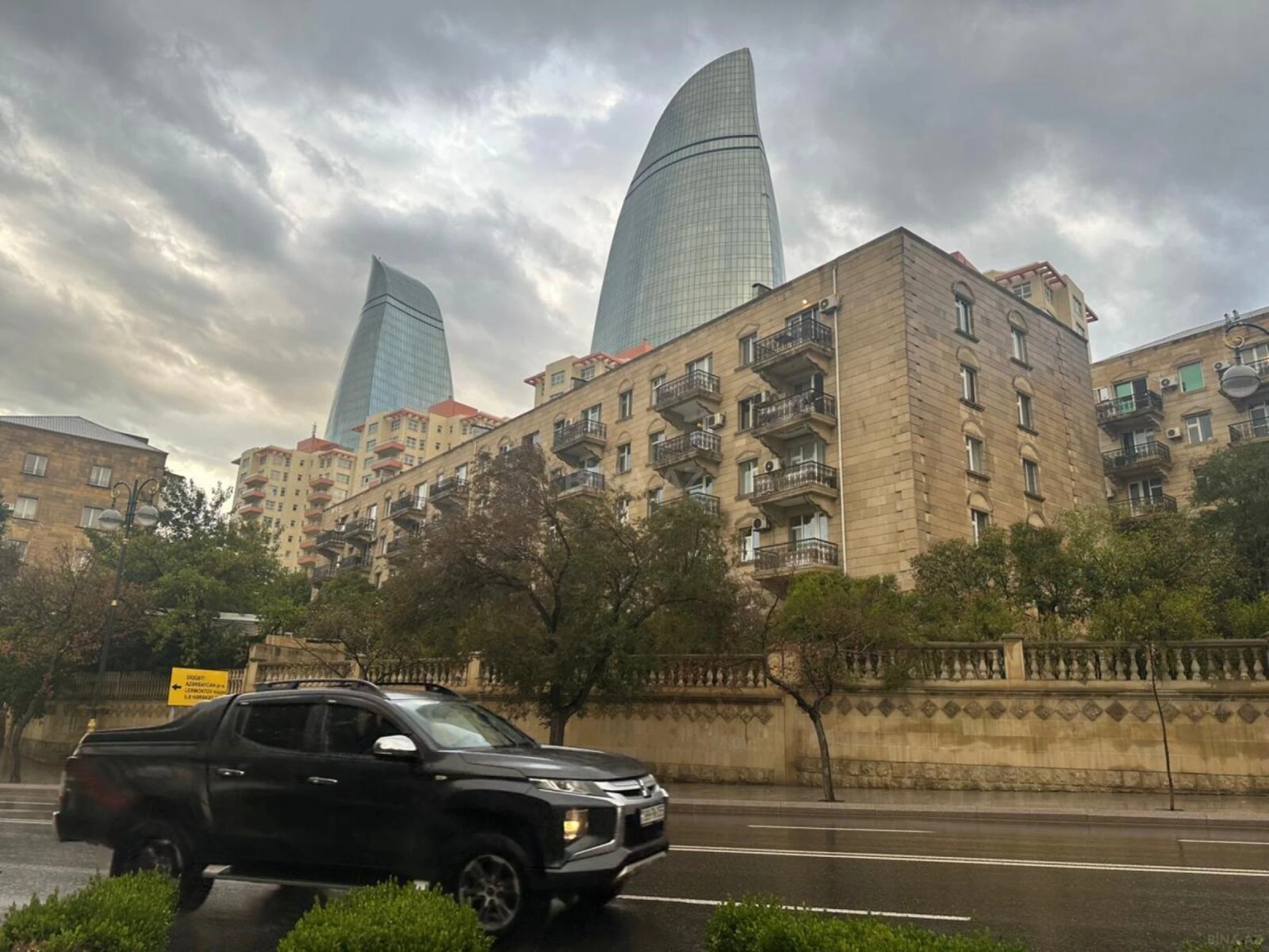 Satılır 2 otaqlı mənzil 55 m²