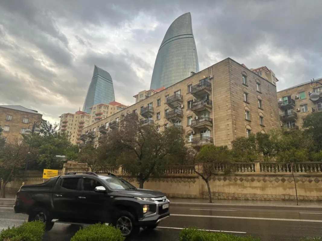 Satılır 2 otaqlı mənzil 55 m²