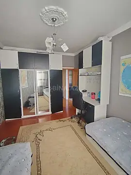 Satılır 4 otaqlı mənzil 100 m²