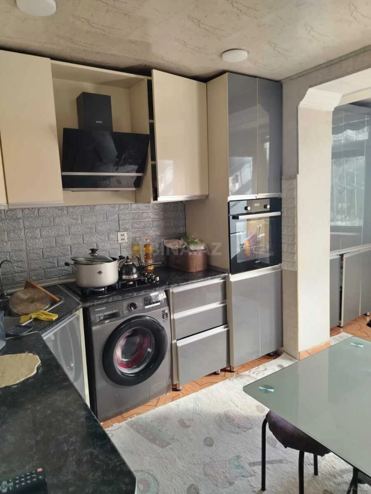 Satılır 4 otaqlı mənzil 100 m²