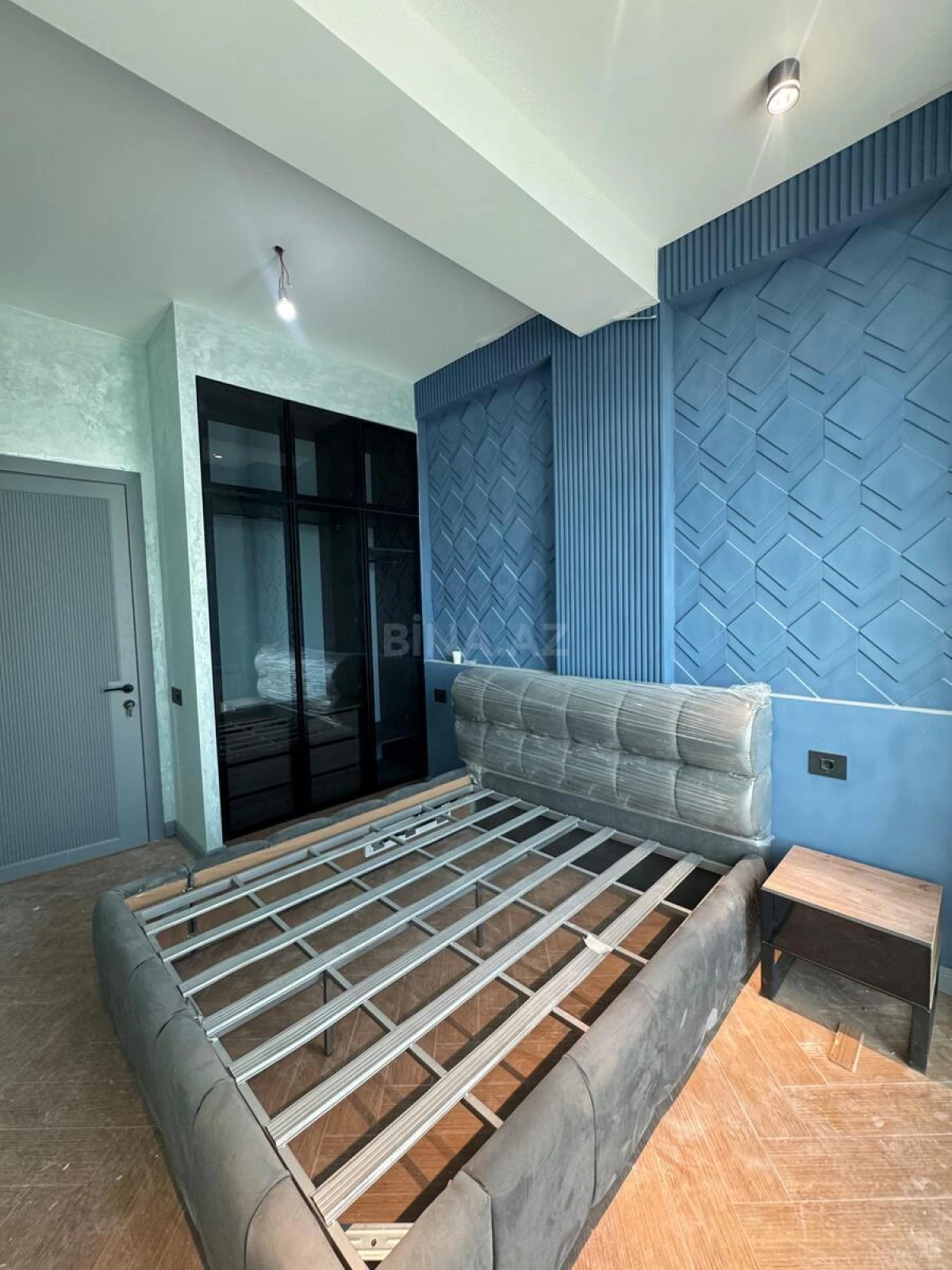 Satılır 4 otaqlı mənzil 100 m²