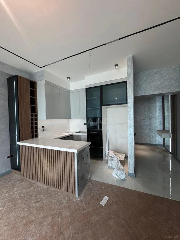 Satılır 4 otaqlı mənzil 100 m²
