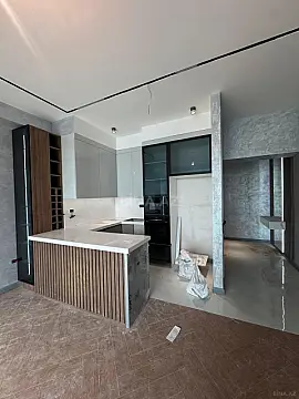 Satılır 4 otaqlı mənzil 100 m²