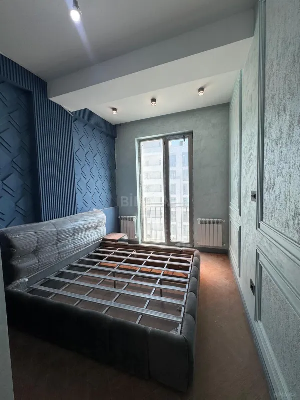 Satılır 4 otaqlı mənzil 100 m²