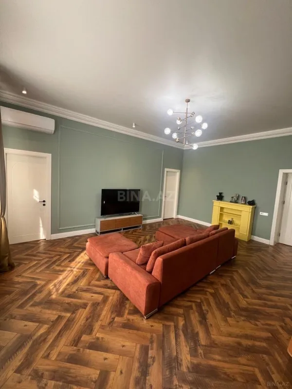 Satılır 3 otaqlı mənzil 100 m²