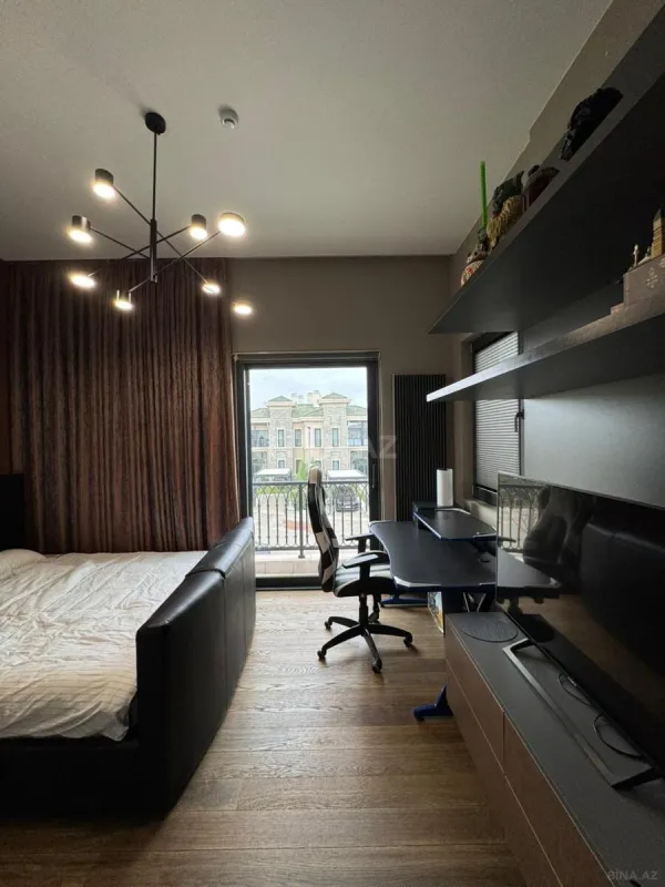 Satılır 5 otaqlı həyət evi 400 m²