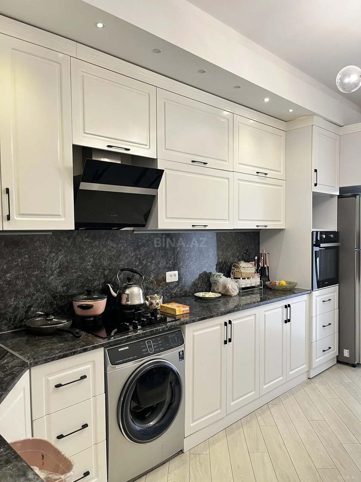 Satılır 2 otaqlı mənzil 88 m²