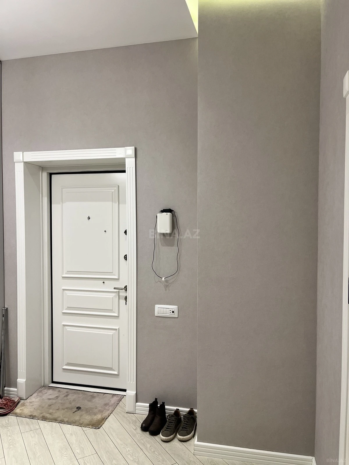 Satılır 2 otaqlı mənzil 88 m²