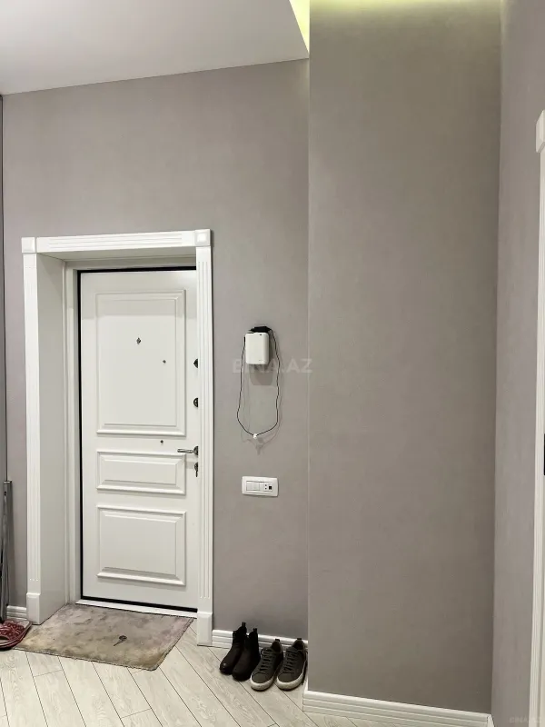 Satılır 2 otaqlı mənzil 88 m²