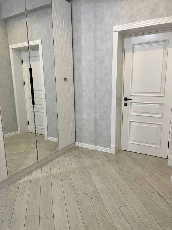 Satılır 2 otaqlı mənzil 88 m²