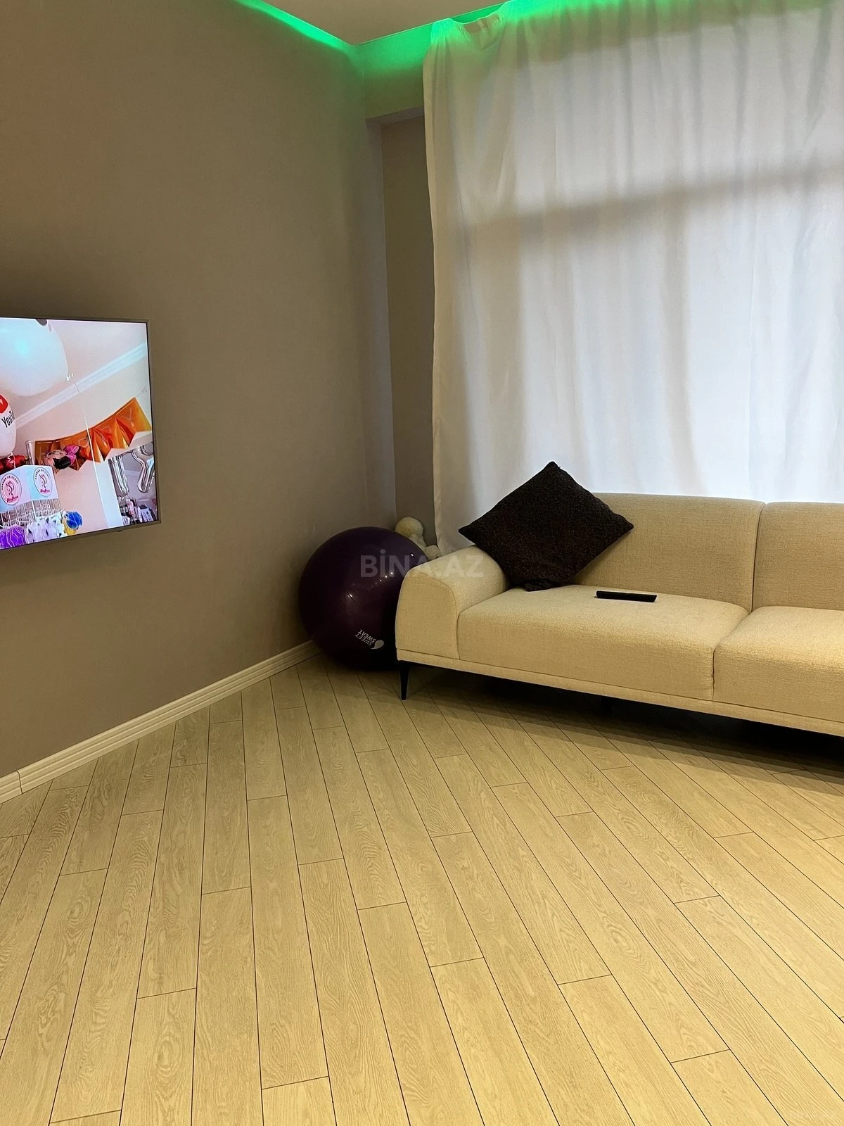Satılır 2 otaqlı mənzil 88 m²