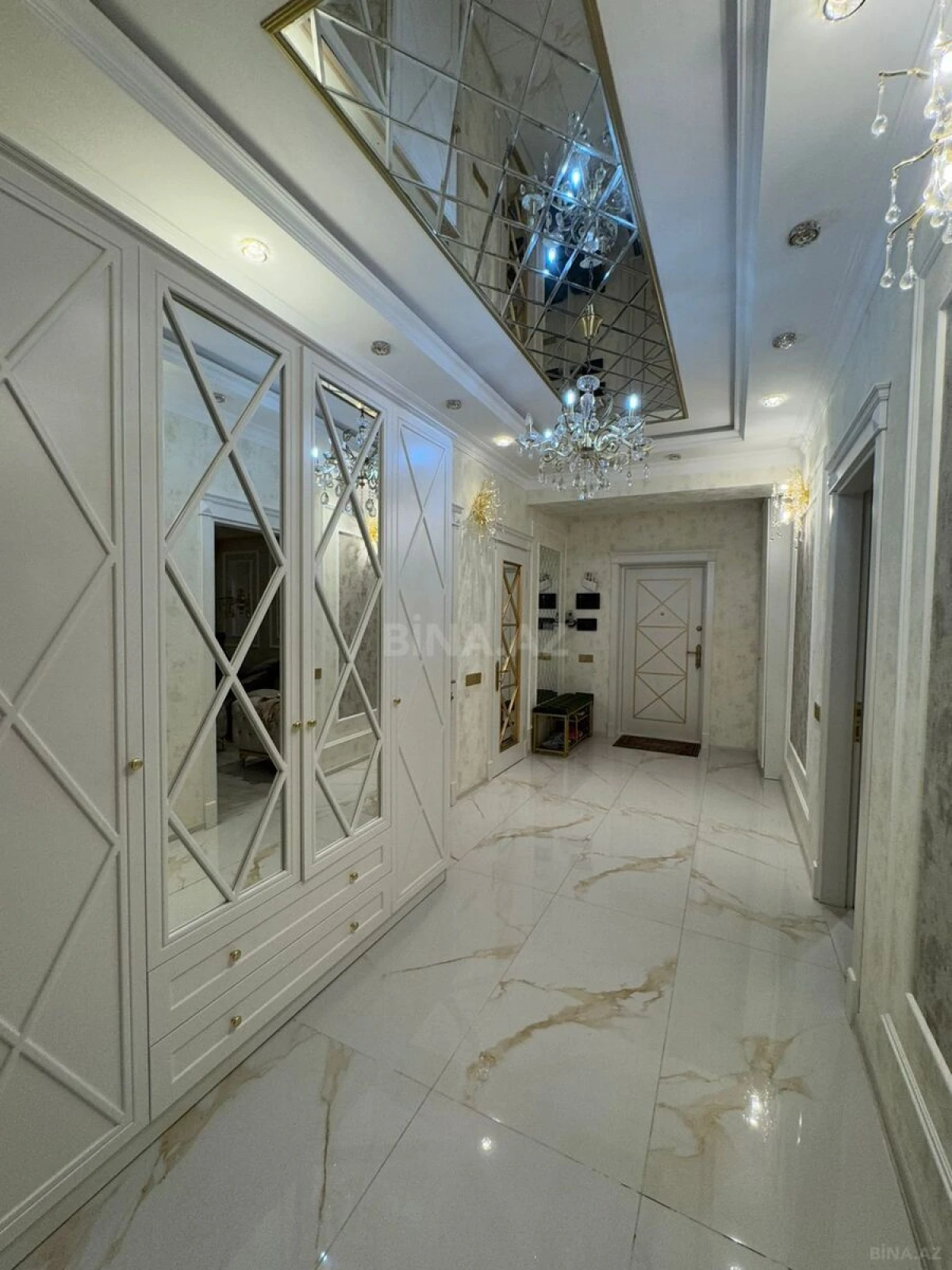 Satılır 3 otaqlı mənzil 100 m²