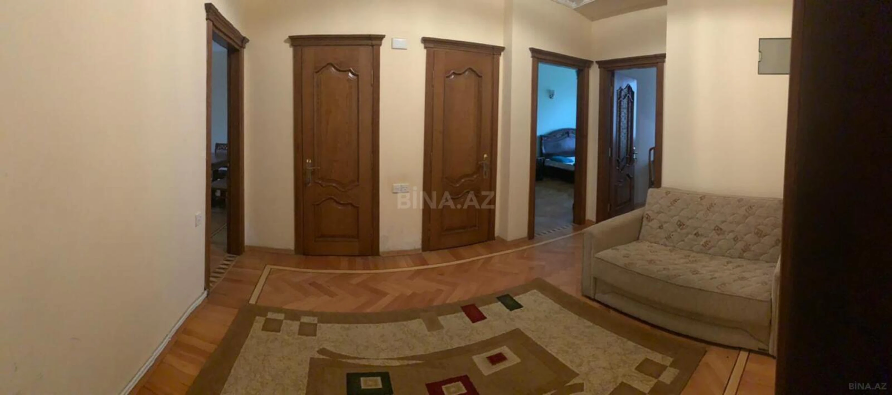 Kirayə verilir 2 otaqlı mənzil 90 m²