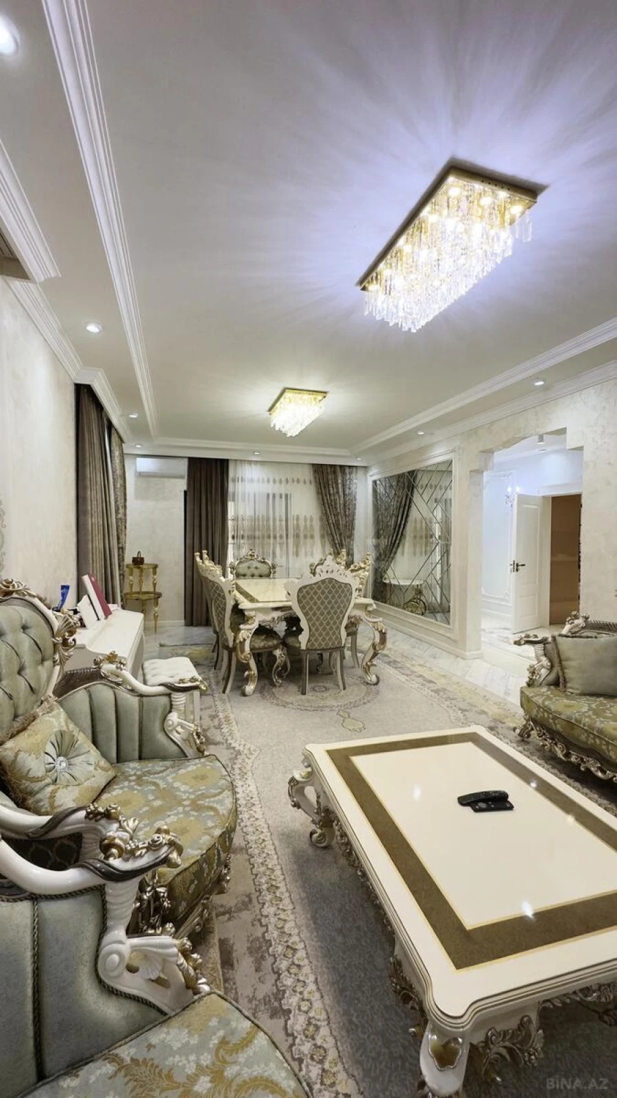 Satılır 5 otaqlı həyət evi 260 m²