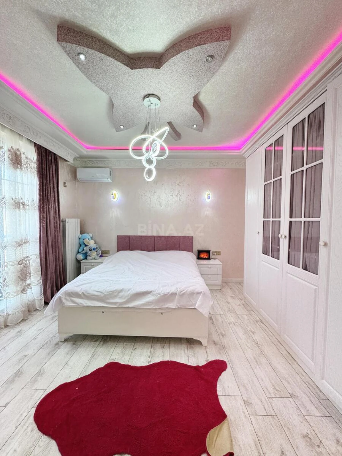 Satılır 5 otaqlı həyət evi 260 m²