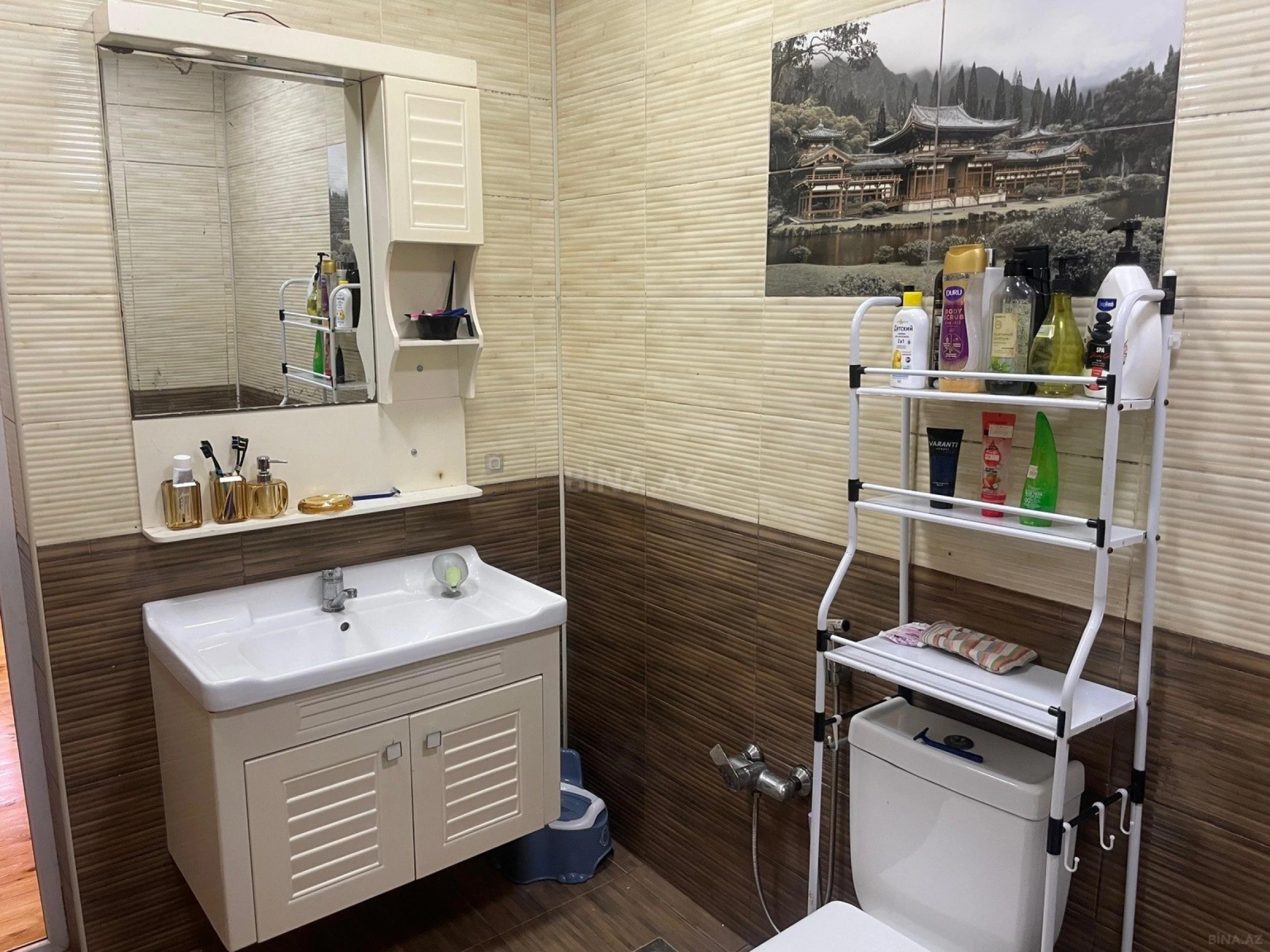 Satılır 7 otaqlı həyət evi 200 m²