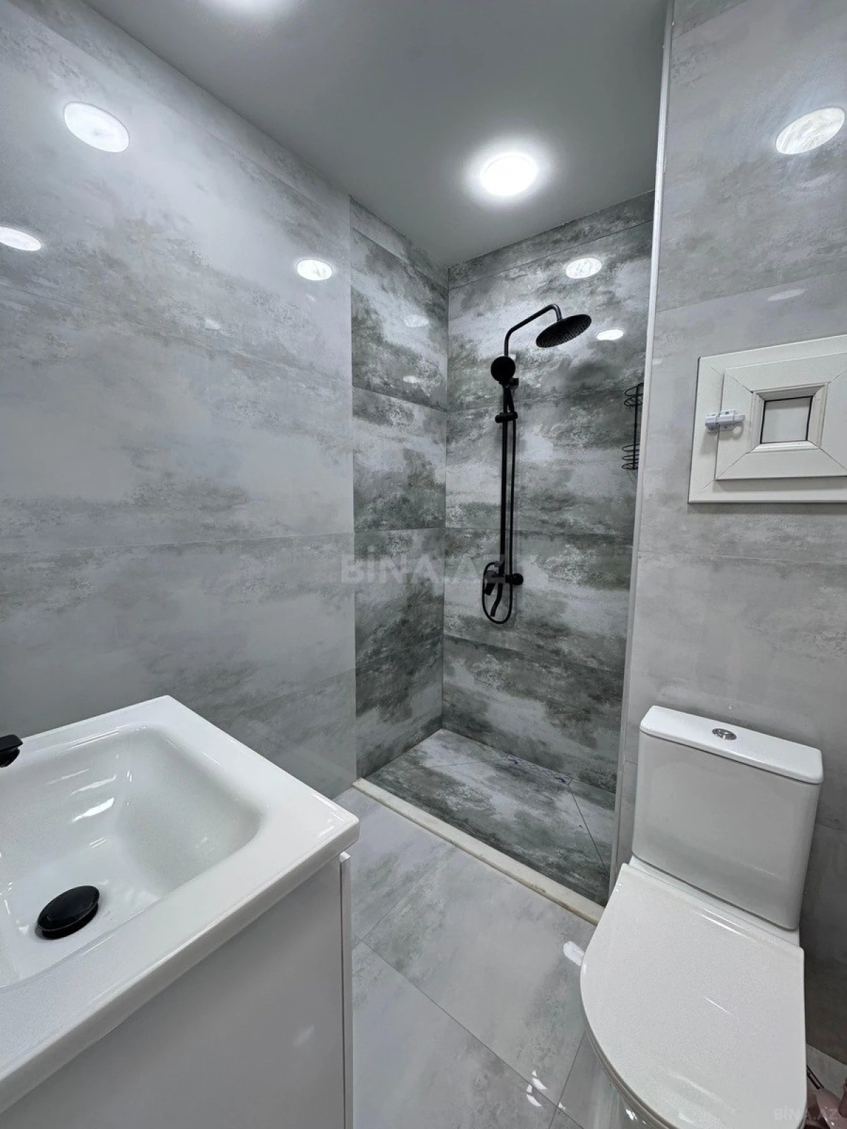 Satılır 2 otaqlı mənzil 45 m²